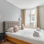 Grand Appartement 4Br - 17Th Arrondissement