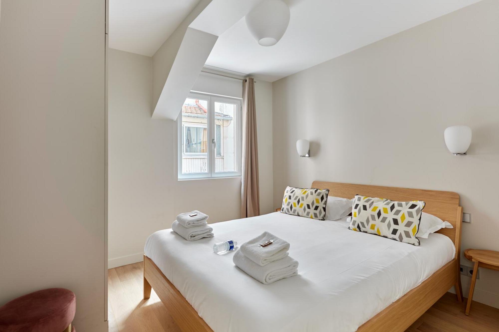 Appartement Grand 4br - 17th Arrondissement Parijs