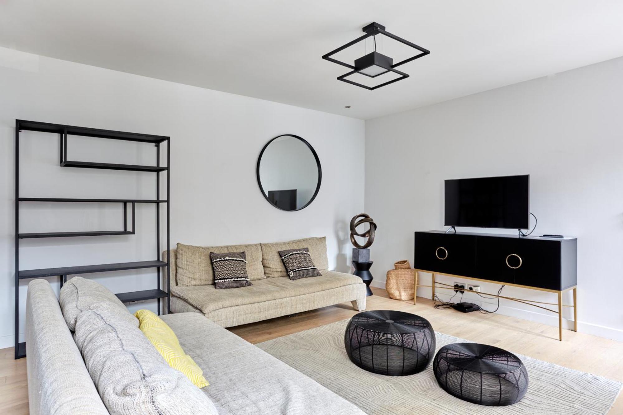 Grand 4br - 17th Arrondissement Appartement