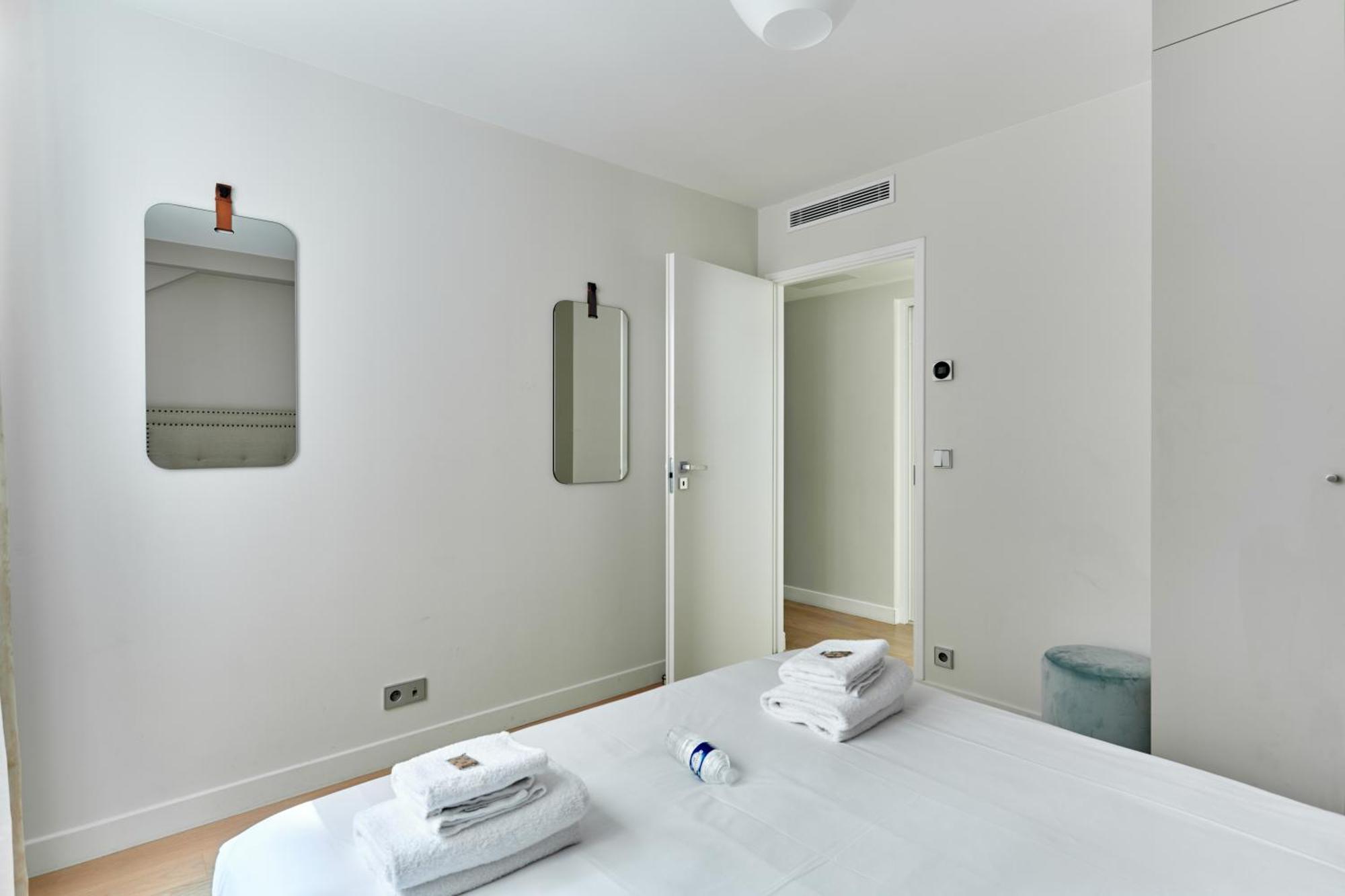 Grand 4br - 17th Arrondissement * Parijs